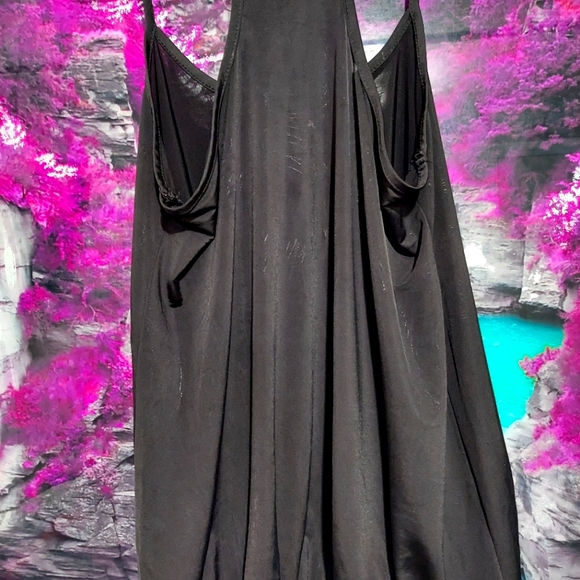 Top - Picture 2 of 4